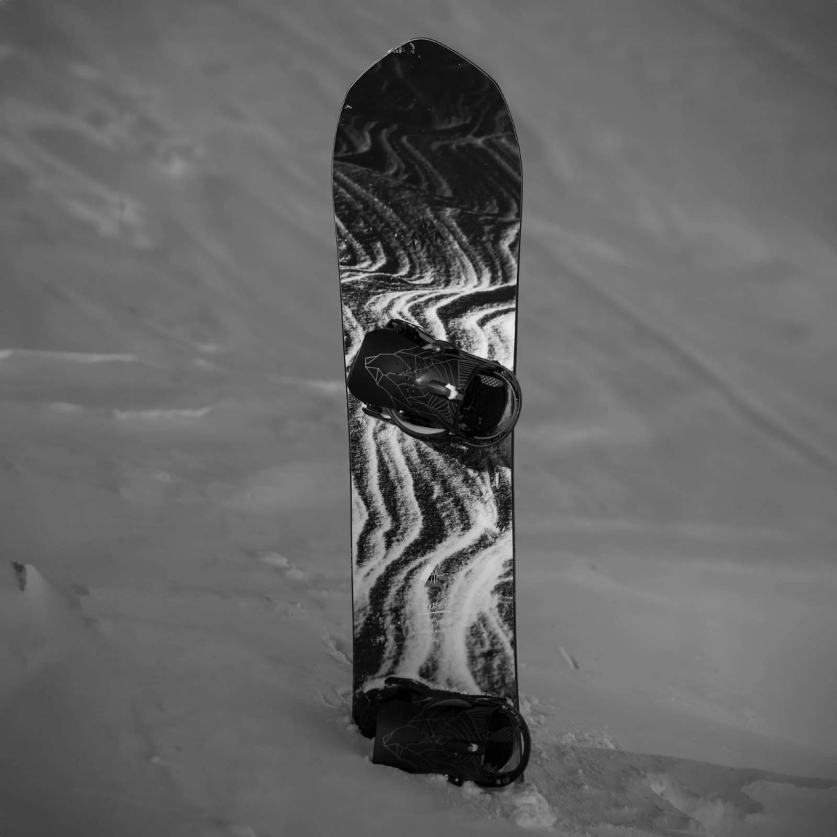 Jones Andrew Miller x Stratos Snowboard